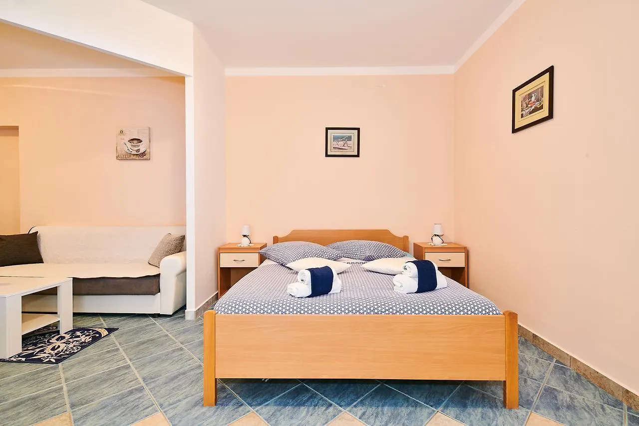 Apartments Catic Umago